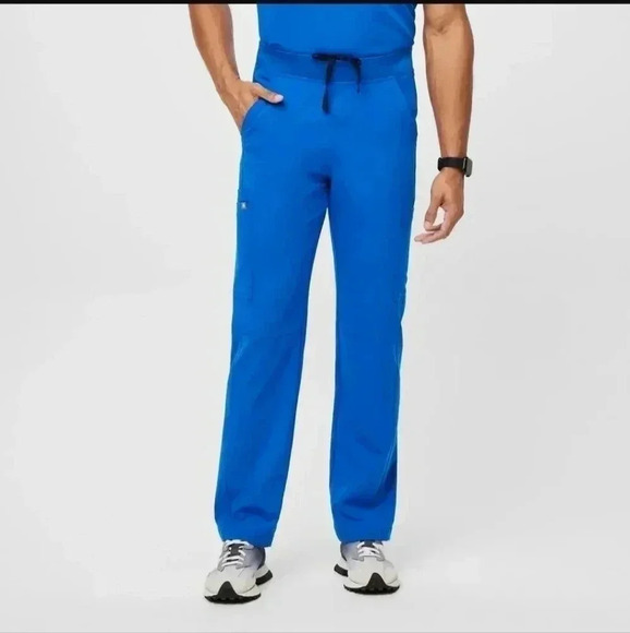 Figs royal blue Axim Cargo Scrub Pants™ medium - Picture 1 of 9